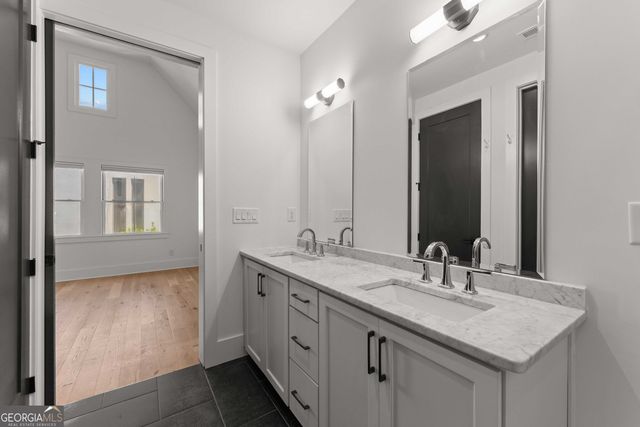 375 Sage Lane, Fayetteville, GA 30214
