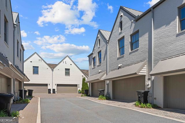 375 Sage Lane, Fayetteville, GA 30214