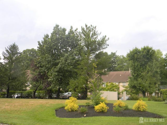 2706 Commons At Kingswood Drive, East Brunswick, NJ 08816