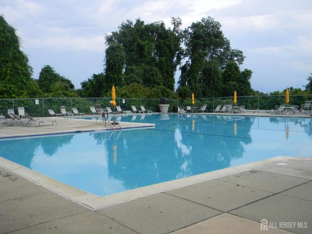 2706 Commons At Kingswood Drive, East Brunswick, NJ 08816
