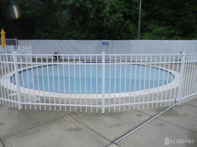 2706 Commons At Kingswood Drive, East Brunswick, NJ 08816
