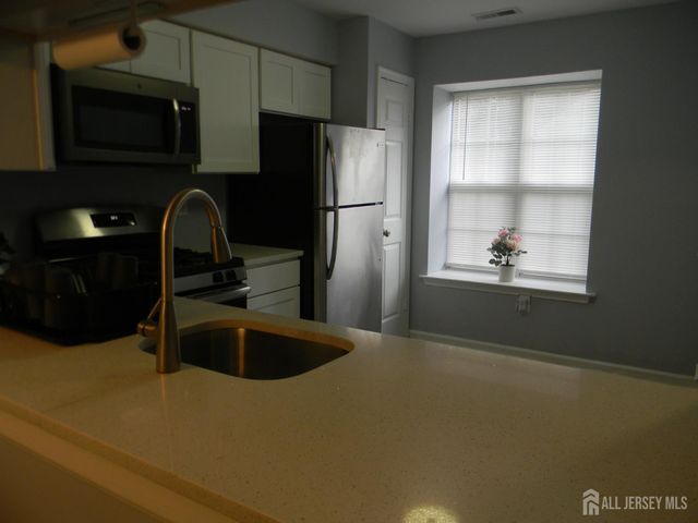 2706 Commons At Kingswood Drive, East Brunswick, NJ 08816