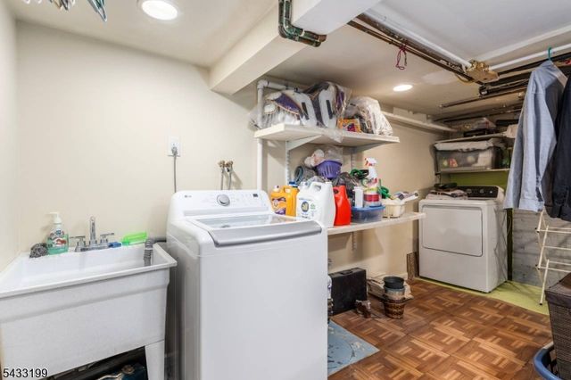 54 Bedford Ave, Teaneck Twp., NJ 07666