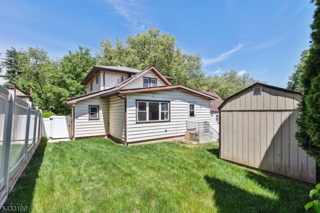 54 Bedford Ave, Teaneck Twp., NJ 07666