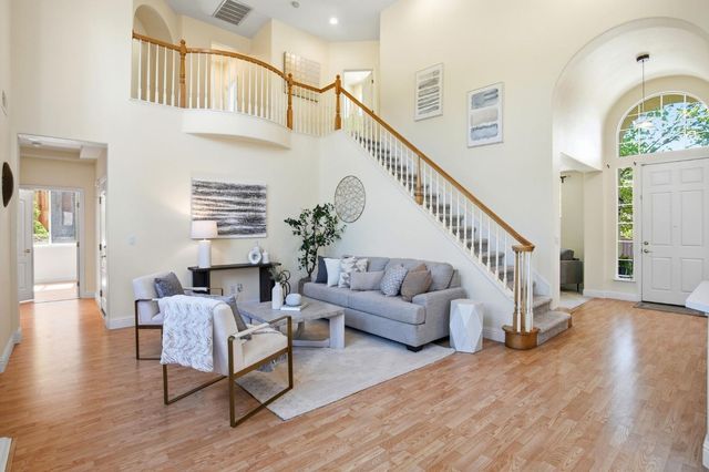 848 Morningside Dr, Folsom, CA 95630