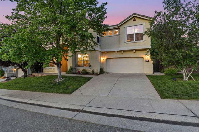 848 Morningside Dr, Folsom, CA 95630