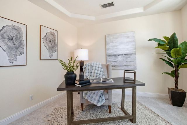 848 Morningside Dr, Folsom, CA 95630