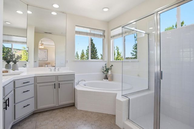 848 Morningside Dr, Folsom, CA 95630