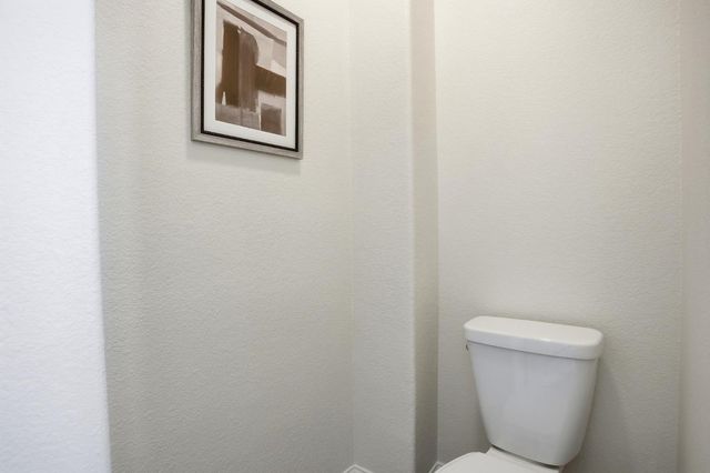 848 Morningside Dr, Folsom, CA 95630