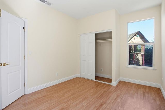 848 Morningside Dr, Folsom, CA 95630