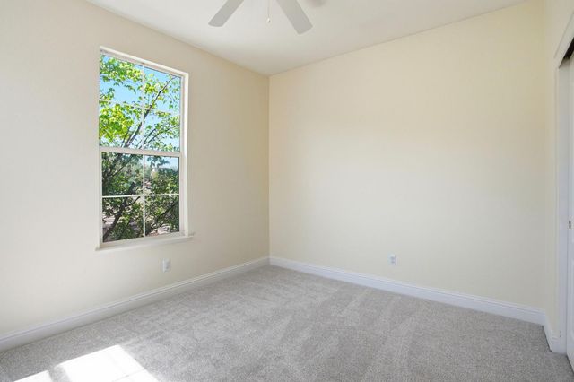 848 Morningside Dr, Folsom, CA 95630