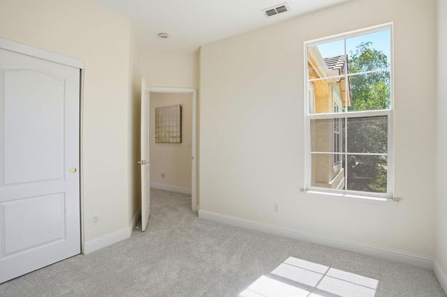 848 Morningside Dr, Folsom, CA 95630