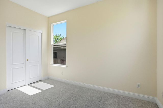 848 Morningside Dr, Folsom, CA 95630