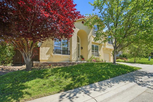 848 Morningside Dr, Folsom, CA 95630