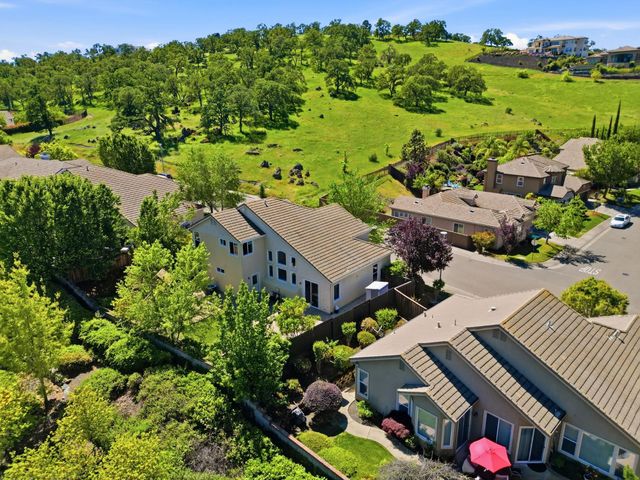 848 Morningside Dr, Folsom, CA 95630