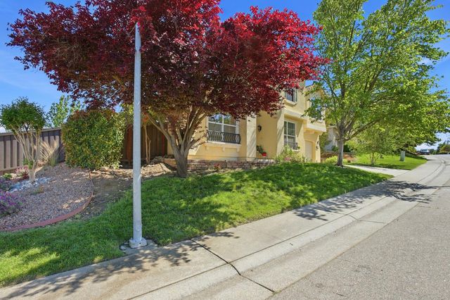 848 Morningside Dr, Folsom, CA 95630