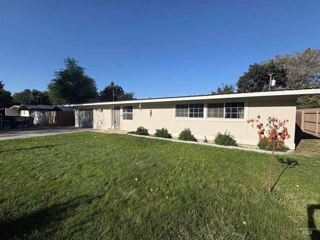 1521 N Plateau Ave, Caldwell, ID 83605