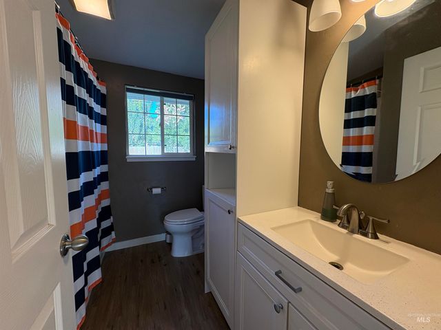 1521 N Plateau Ave, Caldwell, ID 83605