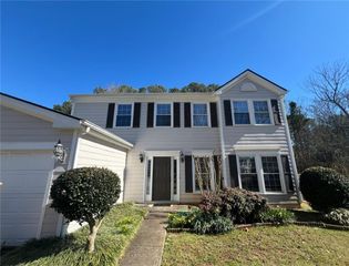 450 Mikasa Drive, Alpharetta, GA 30022