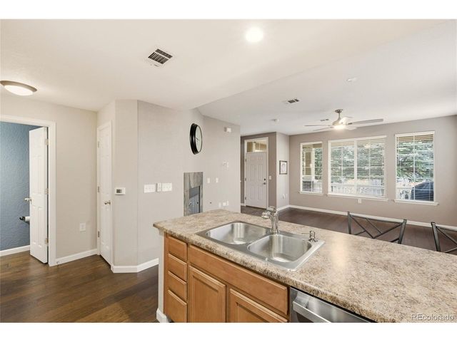 7213 S Laredo St 112, Aurora, CO 80016