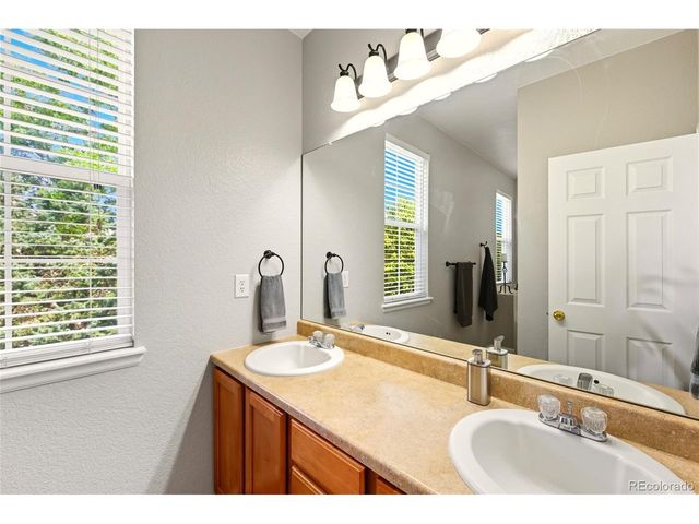 7213 S Laredo St 112, Aurora, CO 80016