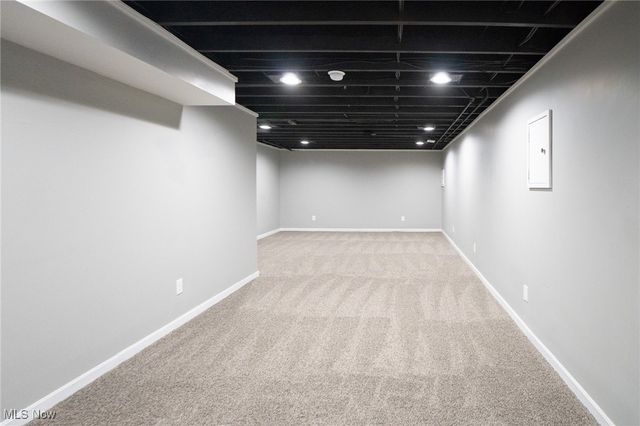 4985 Searls Drive NW, North Canton, OH 44720