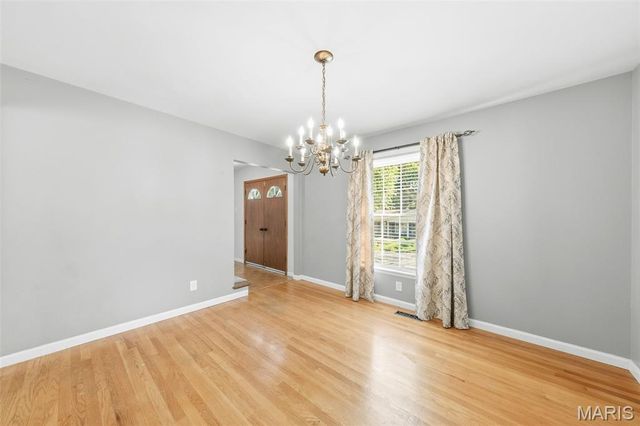 10246 Gregory Court, St Louis, MO 63128