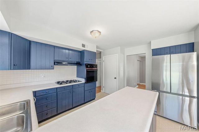 10246 Gregory Court, St Louis, MO 63128