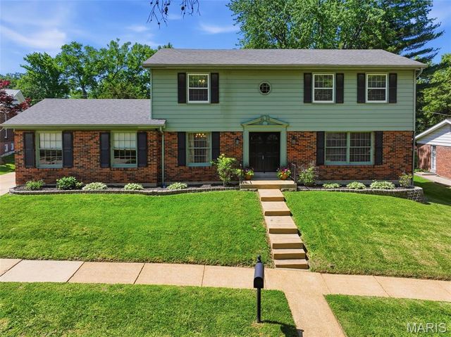 10246 Gregory Court, St Louis, MO 63128