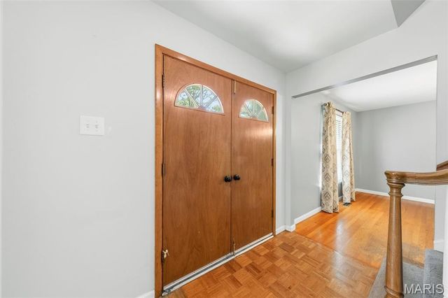 10246 Gregory Court, St Louis, MO 63128