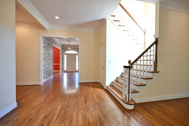 206 Coralberry Road, Louisville, KY 40207
