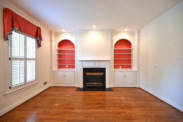 206 Coralberry Road, Louisville, KY 40207