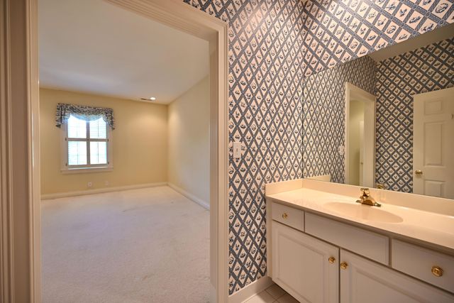 206 Coralberry Road, Louisville, KY 40207