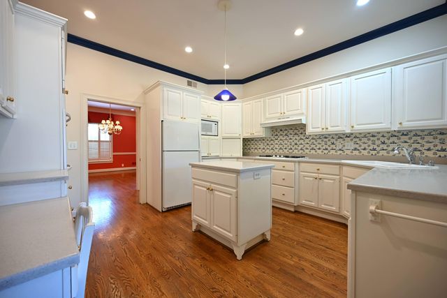 206 Coralberry Road, Louisville, KY 40207