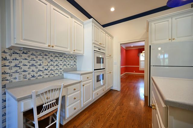 206 Coralberry Road, Louisville, KY 40207