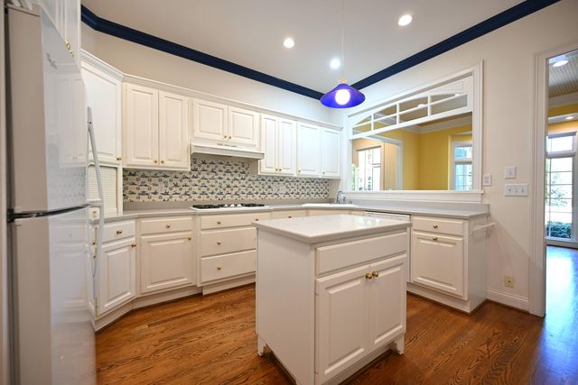 206 Coralberry Road, Louisville, KY 40207