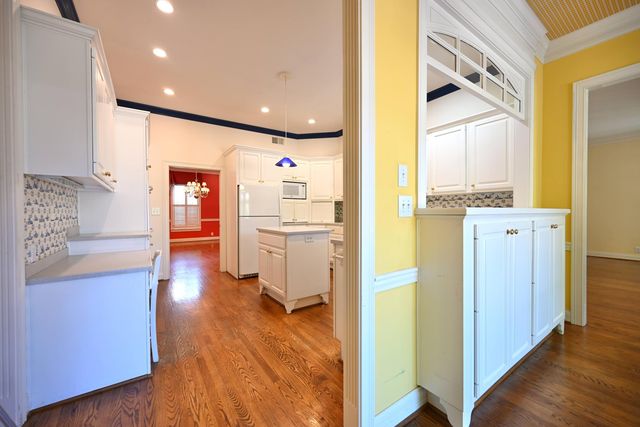 206 Coralberry Road, Louisville, KY 40207