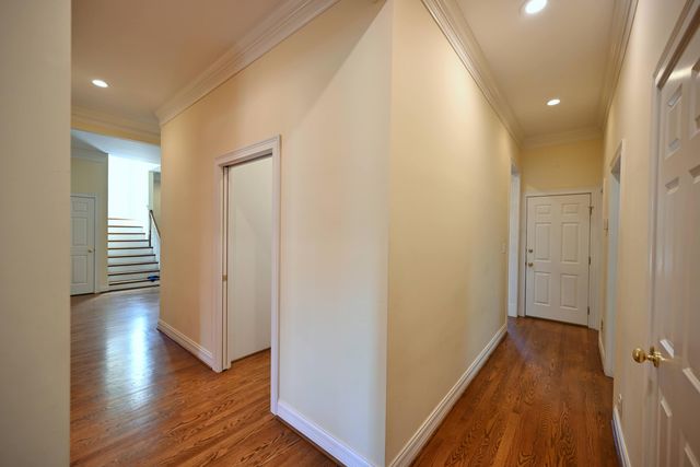 206 Coralberry Road, Louisville, KY 40207