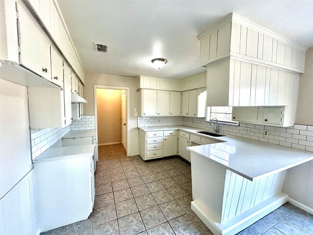 140 VZ County Road 2153, Canton, TX 75103