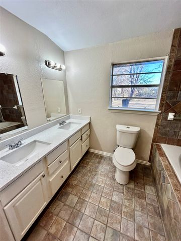 140 VZ County Road 2153, Canton, TX 75103