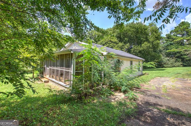 12 Corinth Road, Cartersville, GA 30121