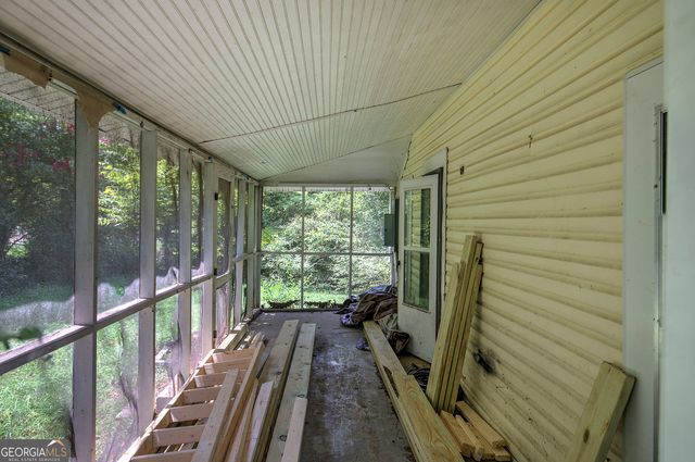 12 Corinth Road, Cartersville, GA 30121