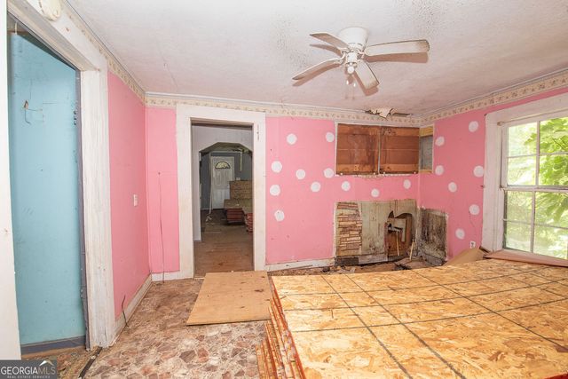 12 Corinth Road, Cartersville, GA 30121