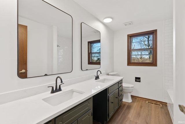 4918 Live Oak Court, Fort Wayne, IN 46804