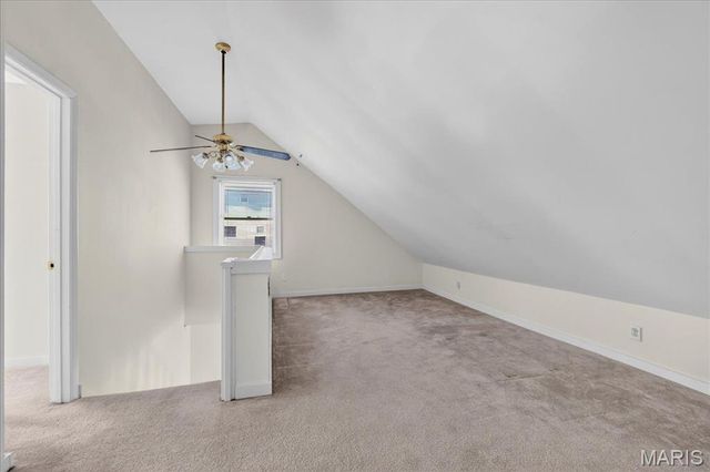 938 Hawbrook Road, Glendale, MO 63122