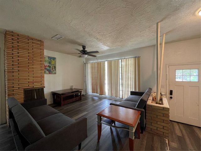 1902 W NASSAU STREET, Tampa, FL 33607