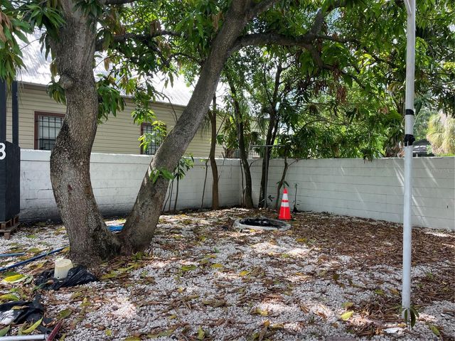 1902 W NASSAU STREET, Tampa, FL 33607