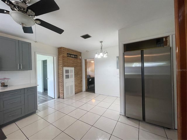 1902 W NASSAU STREET, Tampa, FL 33607