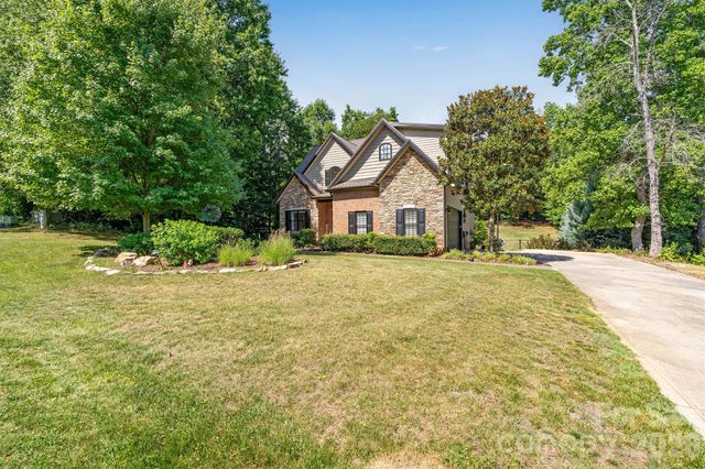 1915 Lynmore Drive, Sherrills Ford, NC 28673