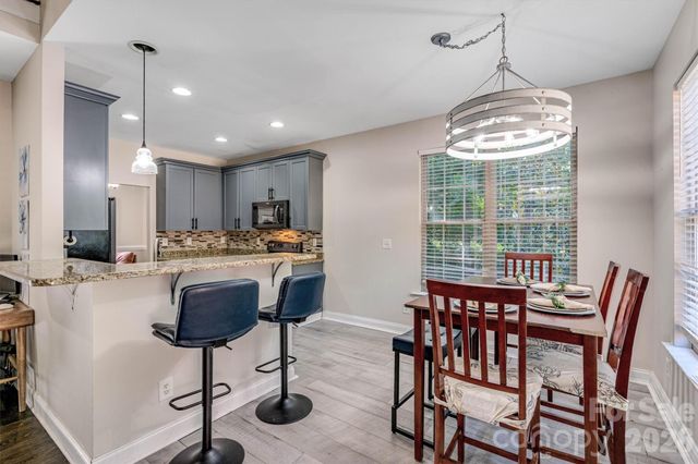 1915 Lynmore Drive, Sherrills Ford, NC 28673
